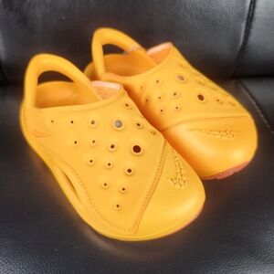 Nike Kids "Aquaswoosh" OrangePeel Clogs